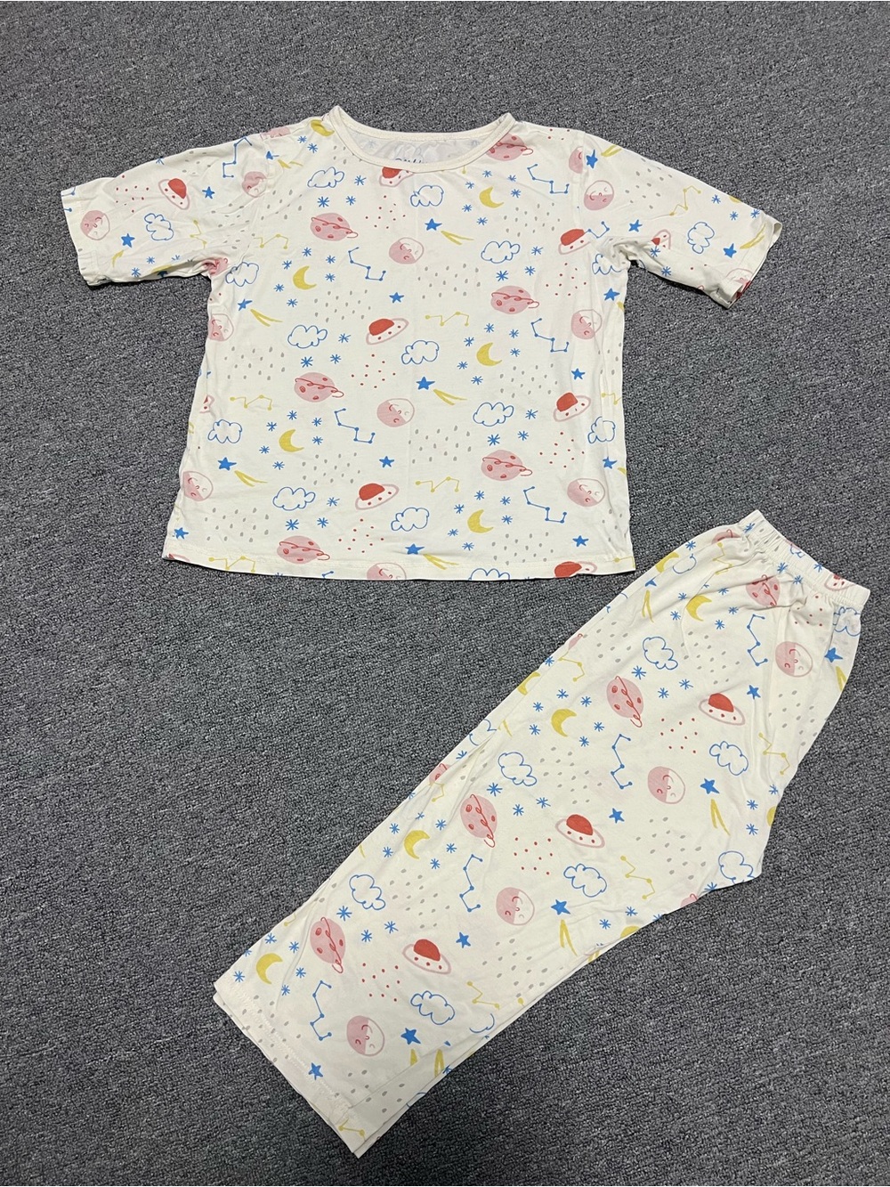 Kid’s Cream Space-Print PJ Set with Crop Pants 8-10T
